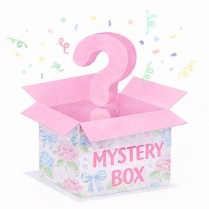 🌸 Girl Clothing and more Mystery Box ( Size Small 6) 🌸